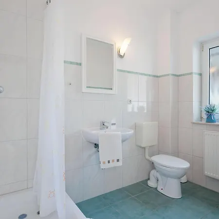 아파트 Im Gaestehaus Knuth 치노비츠