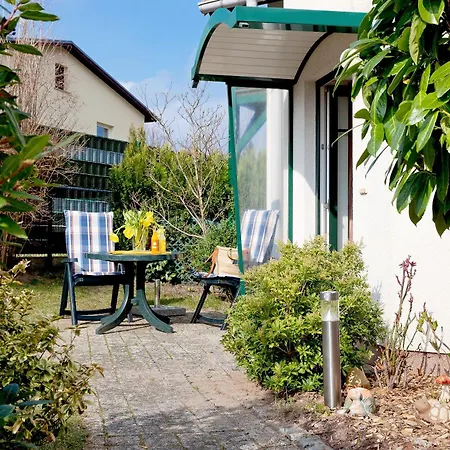 Im Gaestehaus Knuth 아파트 치노비츠