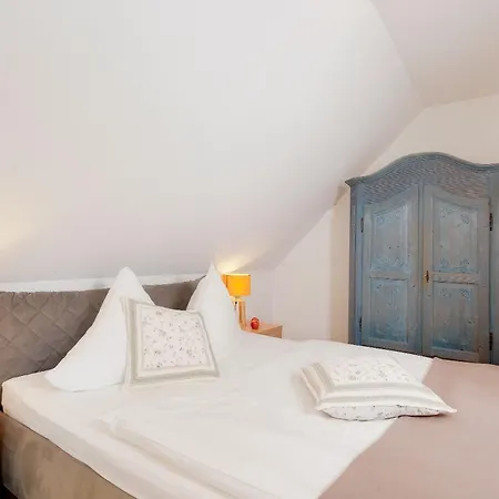 아파트 Im Gaestehaus Knuth 치노비츠