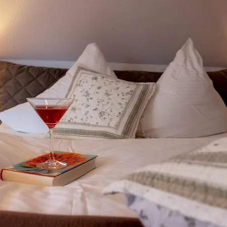 아파트 Im Gaestehaus Knuth *